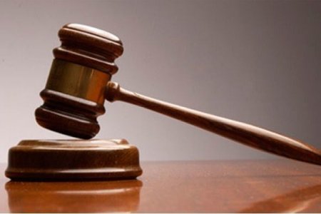 Altı tələbənin ölümünə səbəb olan sürücü ilə vəkili məhkəmədə mübahisə ediblər