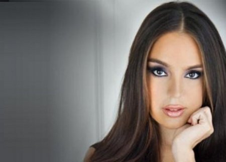 Leyla Əliyeva Zəhraya şeir həsr etdi: Sənə necə qıydılar