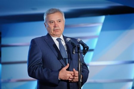Azərbaycanlı milyarder son illərin ən böyük razılaşmasına imza atdı