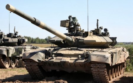 Rusiya yüzlərlə T-90 tankını hara göndərir...