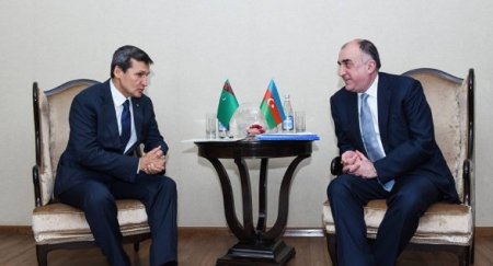 Türkmənbaşı nazirini Bakıya pul dalınca göndəribmiş