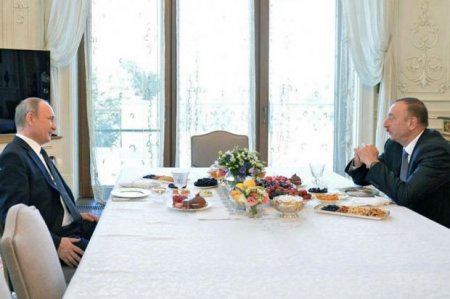 Əliyevlə Putinin qəfil görüşü: Bakını narahat edən məsələlər
