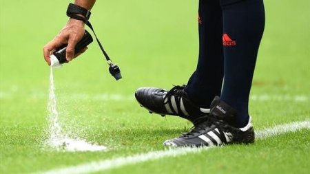 Yoxa çıxan spreyin ixtiraçısı FİFA-dan 35 mln dollar pul tələb edir
