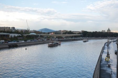 “Uçan körpü” piyada estakadası