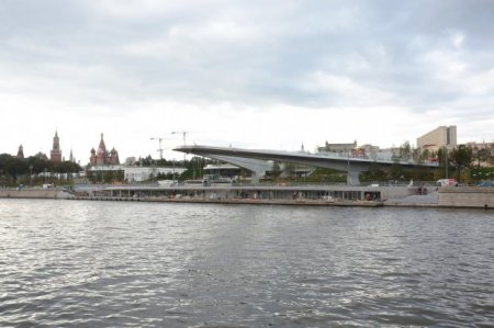 Putin Azərbaycan şirkətinin tikdiyi unikal qurğunun açılışında