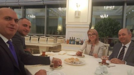 Erməni deputatlar Bakını gəzdilər