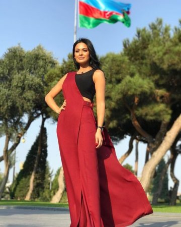 Azərbaycanın ən gözəl qızı aparıcı oldu