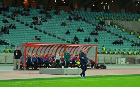 Azərbaycanda azarkeşlər millini boykot etdi