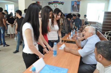 Azərbaycan universitetləri: 4 il oxu, axırda da qal işsiz...