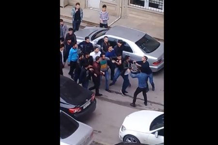 Bakıda universitetdə tələbələr arasında kütləvi dava