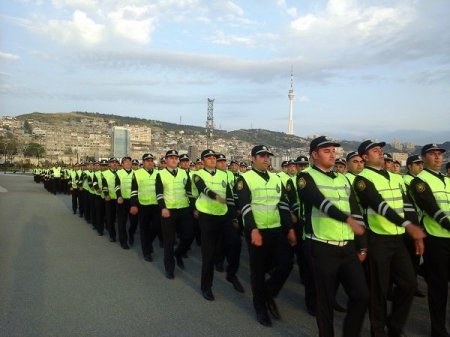 Bakı Yol Polisi İdarəsi işçi axtarır
