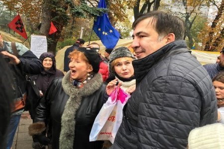 Saakaşvilinin tərəfdarları Kiyevdə mitinq keçirir
