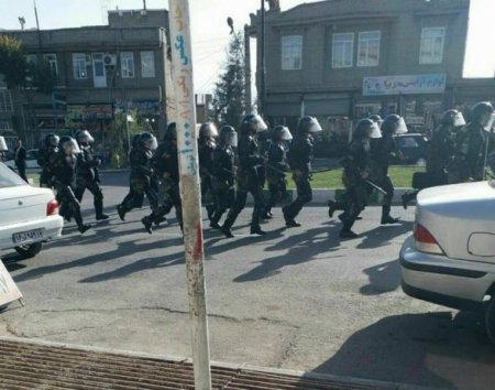 Cənubi Azərbaycanda məmur 12 yaşlı qızı zorladı - məktəb yandırıldı