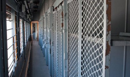Bakıda məhbusların qaçmasının səbəbi: konvoy korrupsiyası