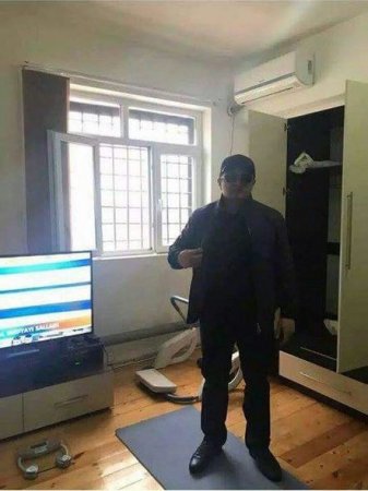 “Lotu Quli”nin azad olunarkən həbsxanada çəkilən fotosu yayıldı
