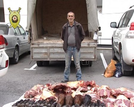 Balakəndə 500 kiloqrama yaxın at ətini satmaq istəyən şəxs saxlanılıb