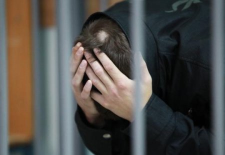 Sevdiyi qızın anası ilə illərlə yaxınlıq etdi, sonra isə öldürdü