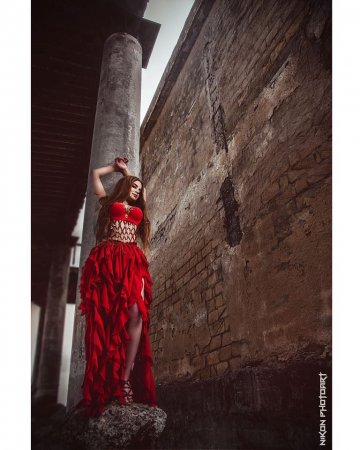 Azərbaycanlı modelin göz qamaşdıran fotoları