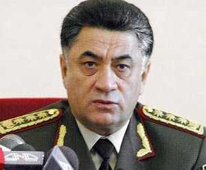 Ramil Usubov polkovniklə bağlı əmr verdi