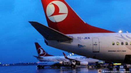 Rusiyadan Türkiyəyə uçan təyyarə təcili eniş etdi