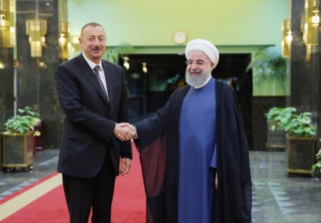 İran Prezidenti İlham Əliyevə dollardan imtina təklif etdi
