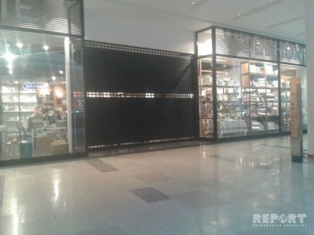 “Gənclik Mall”ı su basdı