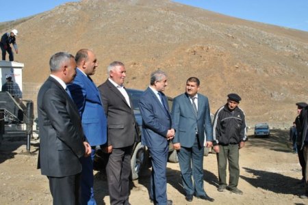 Azərbaycanın qərbində Xruşşov erasının sonu: sakinlər neft lampasının yerini niyə unutdu...