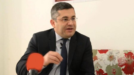 Bakıda məşhur ailənin oğlu sürücünü döyüb, cinayət işi açdırdı