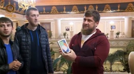 Kadırov Putinlə bağlı şeir müsabiqəsi keçirdi