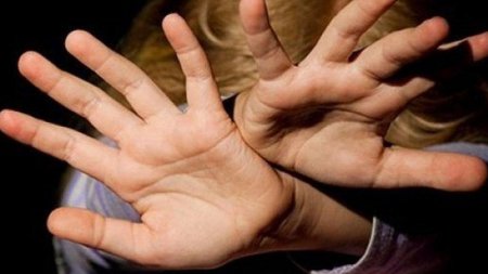 Sarayda ŞOK OLAY: 25 yaşlı oğlan 9 yaşlı uşaqla dəfələrlə cinsi əlaqəyə girdi və...