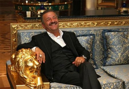 Rusiyanın xarici kəşfiyyat şefinə Azərbaycan şərabı?!