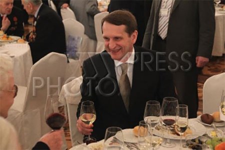 Rusiyanın xarici kəşfiyyat şefinə Azərbaycan şərabı?!