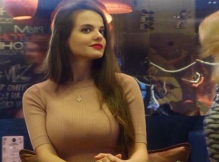 Gözəl aparıcı nazirin yeni mətbuat katibi təyin olundu