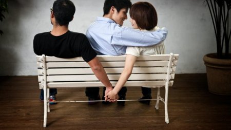 Sumqayıtda “məhəbbət üçbucağı”: 19 yaşlı gənc, Vüsalə və onun keçmiş əri…