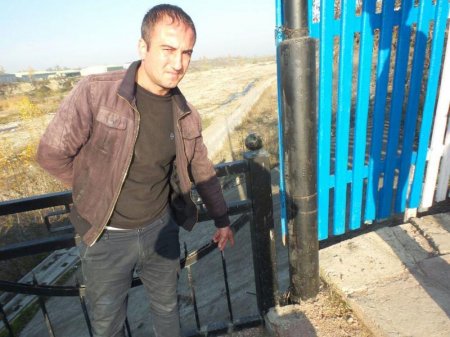 Körpü ona görə işıqsız qalır ki, kabellərini oğurlayırlar