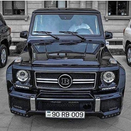 Bakıda ”Gelandewagen”li iş adamının küçə ”razborka”sı: ”Ağzından atarlar…”