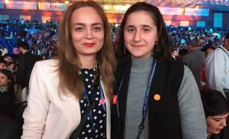 Trampın qızı 15 yaşlı Reyhan Camalovanı tərifləyir: 
