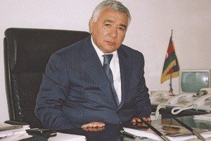 Zərrabla iş birliyi şayiəsi “Sığorta Mamed”in bankir oğlunu bitirə bilər