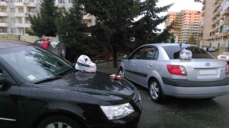 Paytaxt sakinləri düzgün park etməyən sürücülərə qeyri-adi cəza verdi