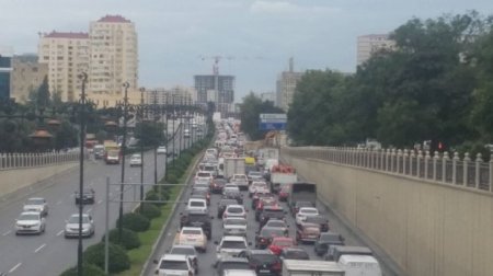 Bakıya köçən moskvalı qız yollardakı situasiyadan şoka düşdü