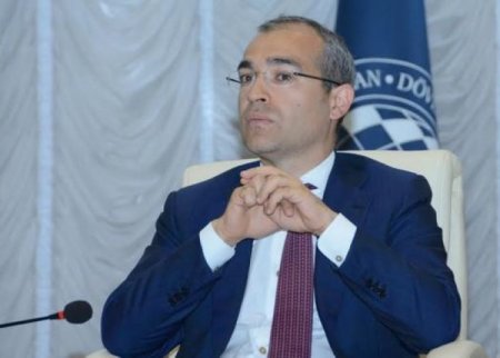 Yeni nazir bütün əməliyyatları dondurdu