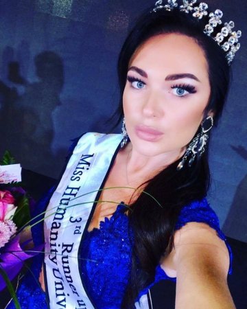 Azərbaycanlı model Livandan şad xəbərlə dönür
