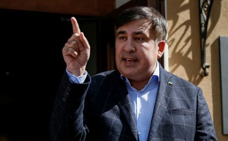 Saakaşvili: Putin məndən şeytandan qorxduğu kimi qorxur