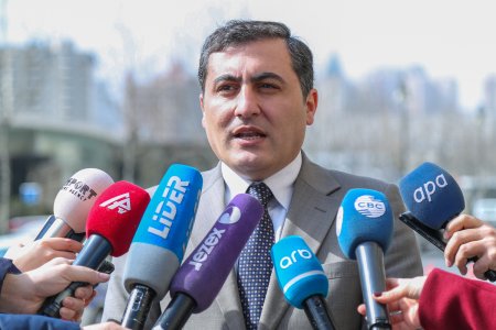 BNA rəsmisi: "Bakıya 18 metrlik avtobuslar gətiriləcək"