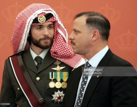 Krallıqda çevriliş cəhdi: hakim ailənin üç üzvü həbs olundu