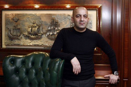 Mübariz Mənsimov əslində kimdir?