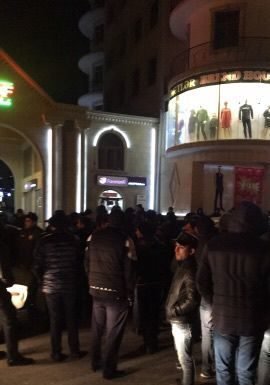 Xırdalanda etiraz – AAAF Park sakinləri yolu bağladılar 