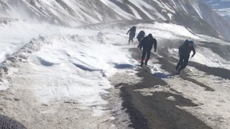 Alpinistlərlə bağlı müşavirə: General hadisə yerinə gəldi