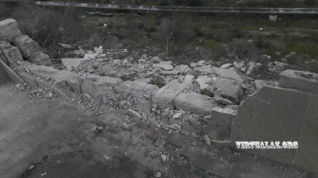 Soyğunçuluğa görə tutulmuş məhkum sükan arxasında və... avtobus Zığda dərəyə necə aşdı Redaksiyadan.