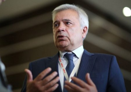 Azərbaycanlı oliqarxın sərvəti bir günün içində 1 milyard dollar artdı
